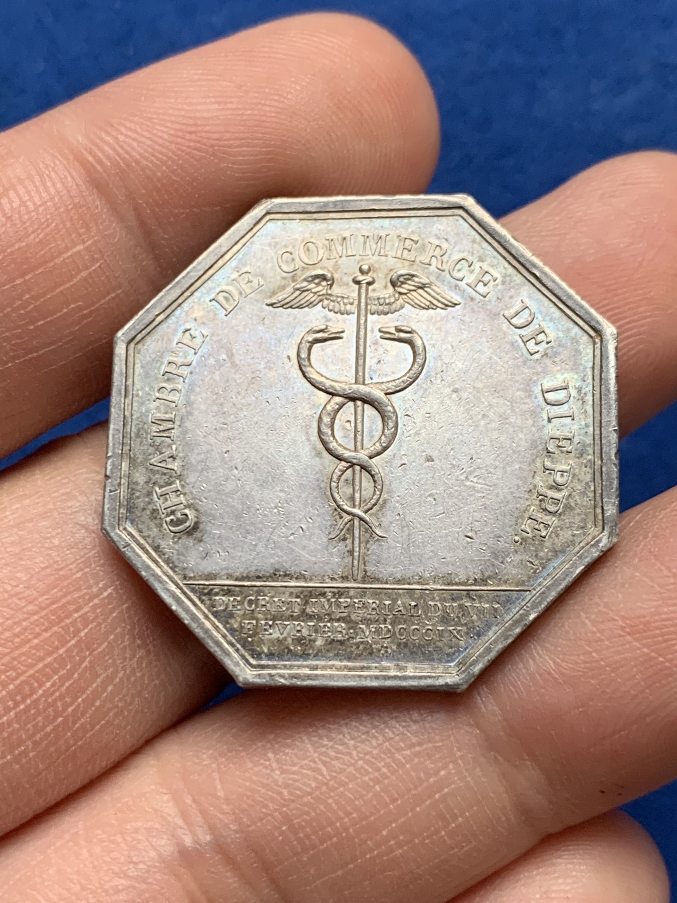 《竞宝斋》第262场-周日，周一，周二 3场连拍 (全场包邮) 法国拿破仑迪耶普商会八角银质代币,少见品种,13.36克,31.7mm,早期无边铭