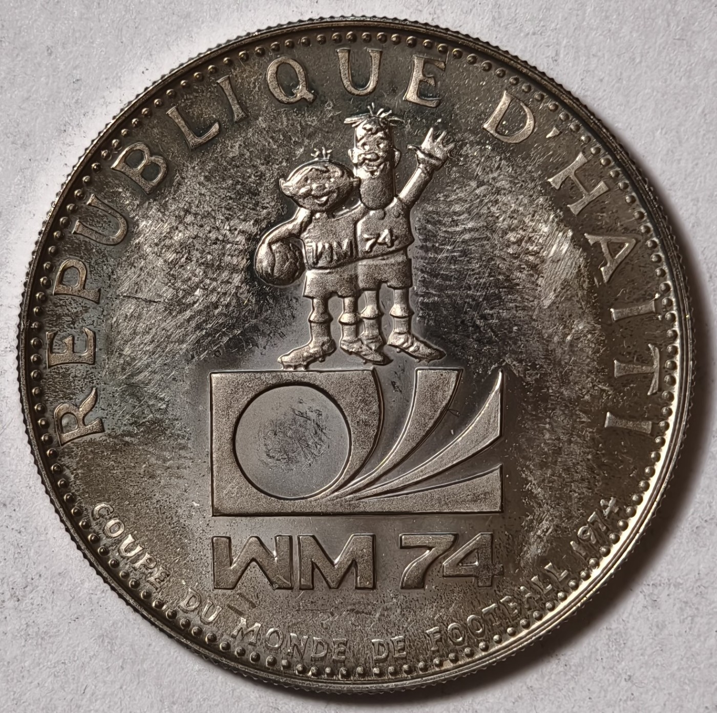 紫瑗钱币——第374期拍卖 海地 1973年 墨西哥世界足球锦标赛 50古德 16.75克 0.925银 精制