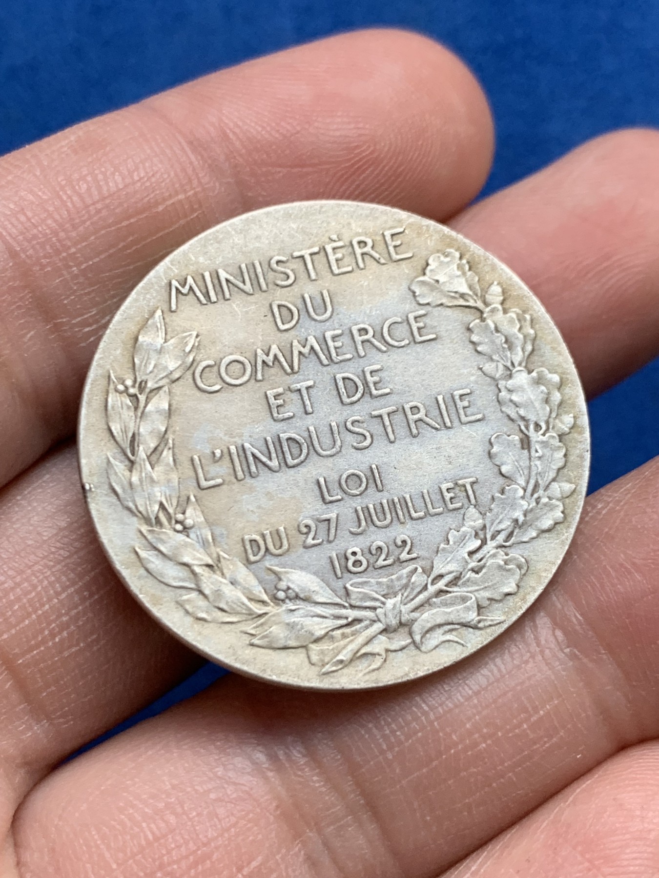 《竞宝斋》第262场-周日，周一，周二 3场连拍 (全场包邮) 法国1822年工业与手工业部贸易女神圆形银质代币 15.45克 33.1mm 好品