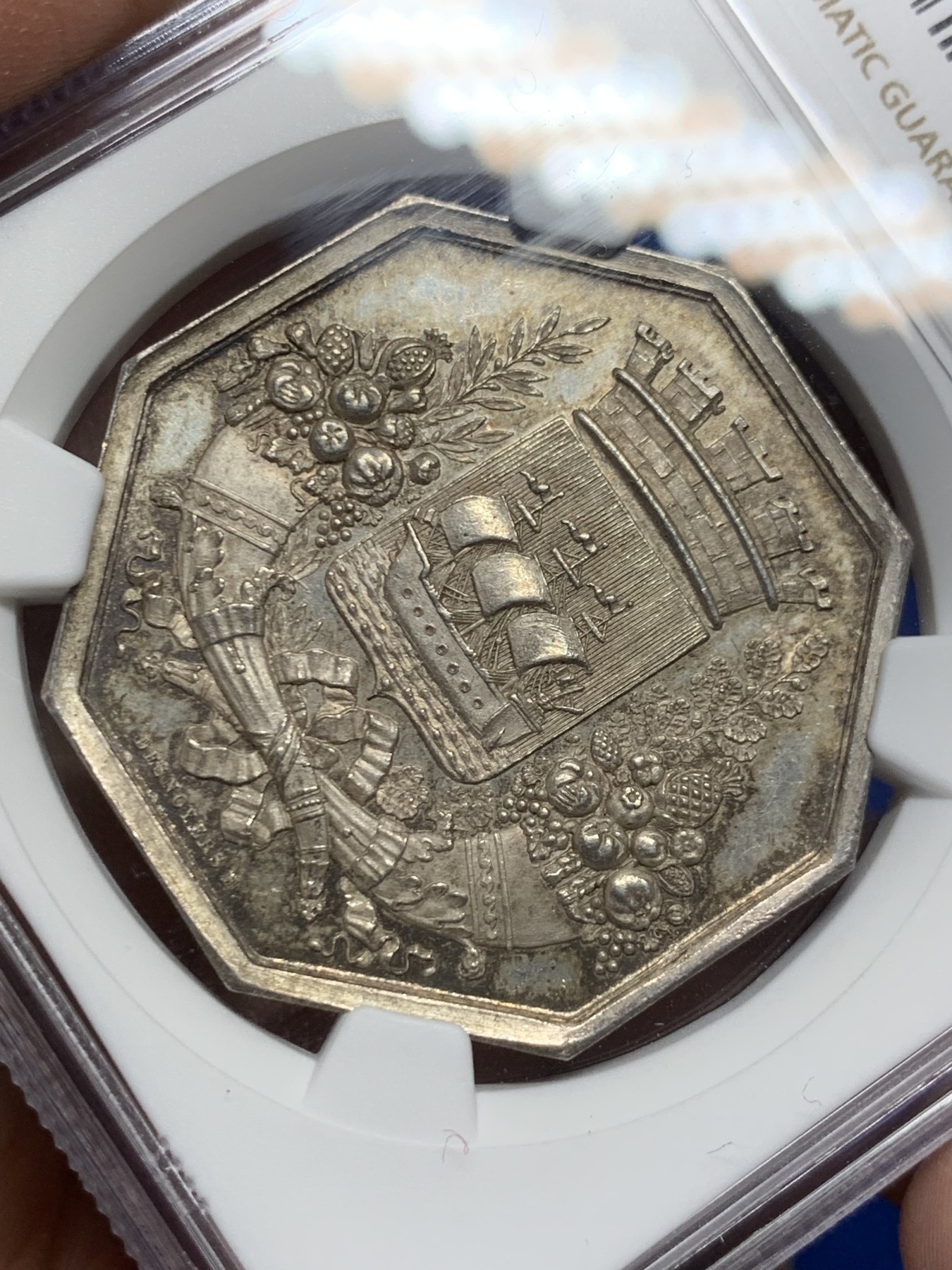 《竞宝斋》第262场-周日，周一，周二 3场连拍 (全场包邮) NGC-MS64 法国1803年巴黎商会JETON银质八角，漂亮的双丰饶角和巴黎市徽