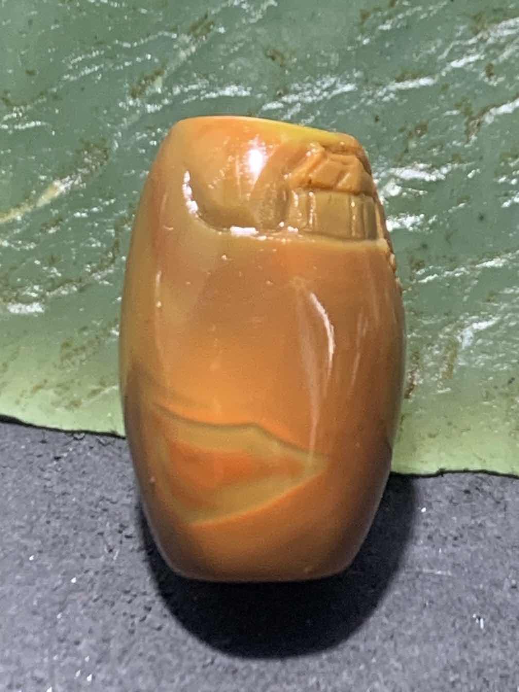 精美战国红玛瑙手工雕刻求佛问道桶珠一颗