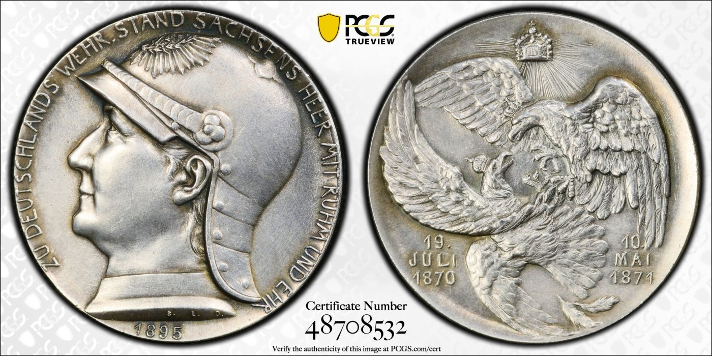 万国钱币拍卖第024期（诸神之战） PCGS MS62 1895年德国萨克森国王阿尔伯特一世纪念普法战争胜利25周年银章 此枚设计在艺术与观赏性上极高 阿尔伯特是一名军事迷 普丹战争时期作为上尉参战 普奥战争中支持奥地利在七周战争中表现出色 有力的阻止普军推进 但最终无法挽回败局 普法战争中萨克森加入北德意志联邦 阿尔伯特在格拉夫洛特战役中大败法军 任第四军团指挥官并参与色当战役最终合围巴黎 战后被德意志皇帝威廉一世封帝国陆军元帅衔