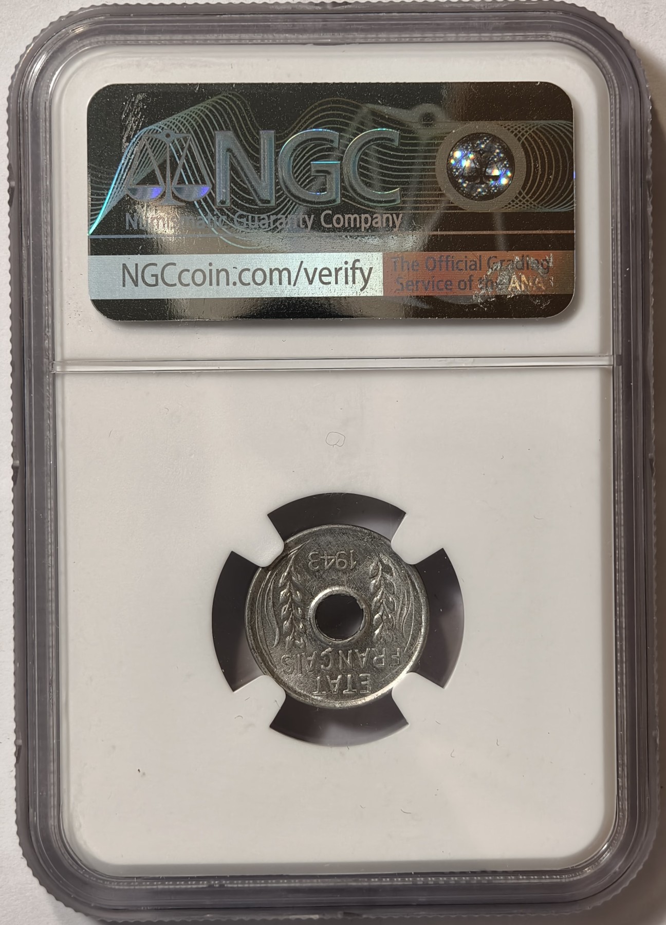 紫瑗钱币——第342期拍卖 法属印度支那 1943年 中孔 1分 铝币 NGC MS64
