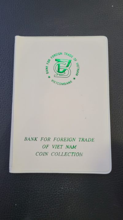桂P钱币文化工作室拍卖第七期 - 越南经典小白皮钱币册