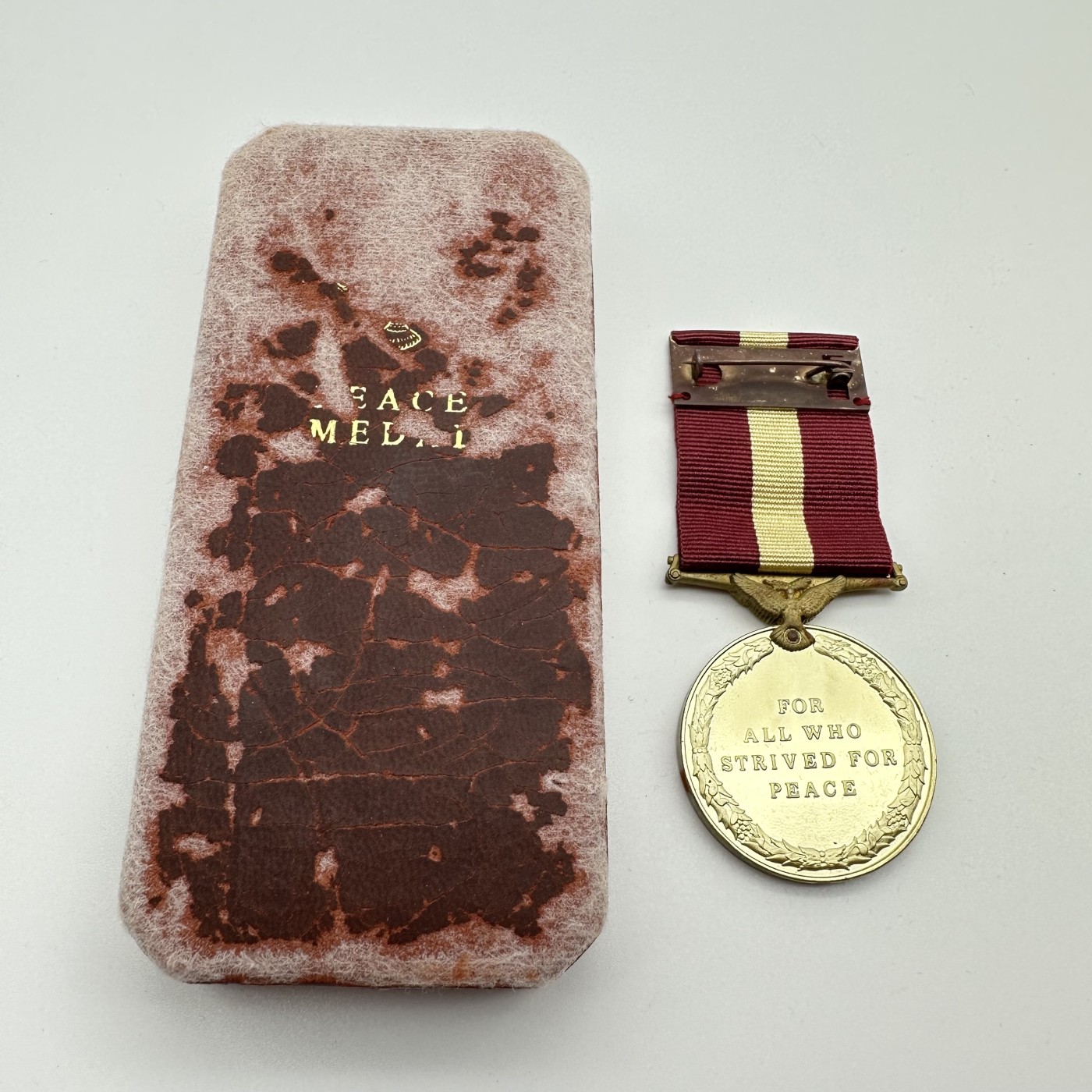 勋章奖章交易所4月28日拍卖 英国二战和平纪念章