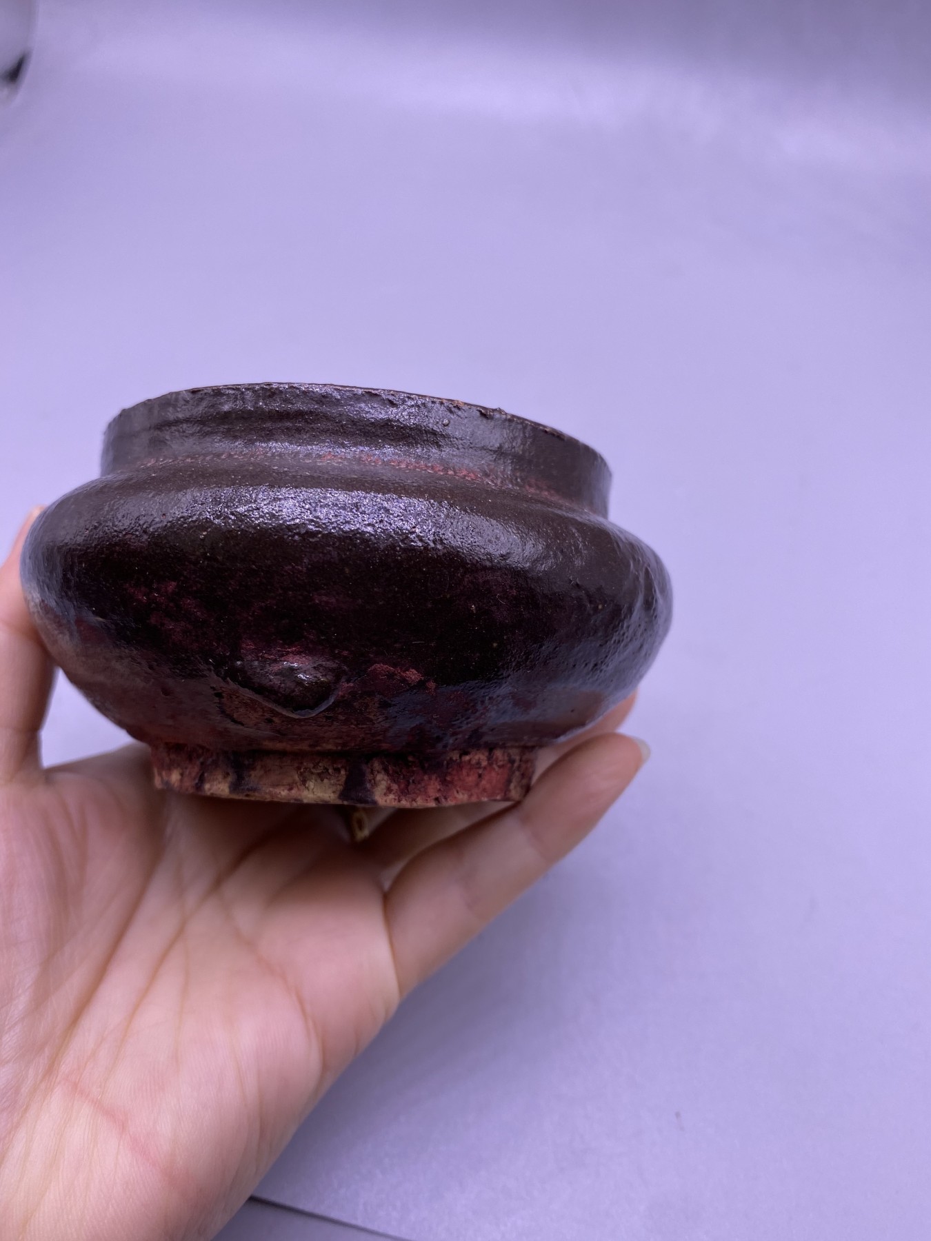 老窑酱釉香炉，尺寸5*7.8厘米，品相如图，200包快递