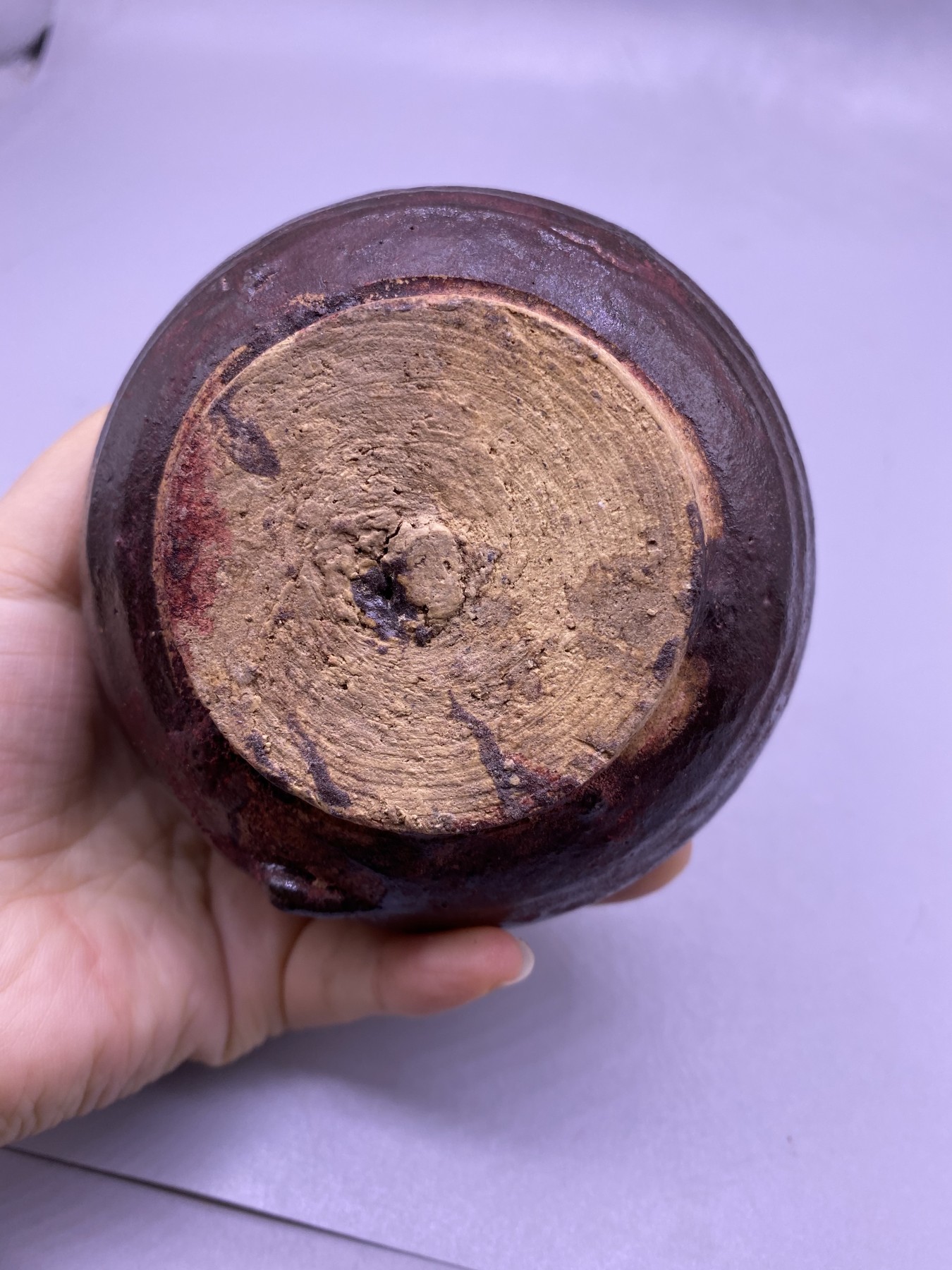 老窑酱釉香炉，尺寸5*7.8厘米，品相如图，200包快递