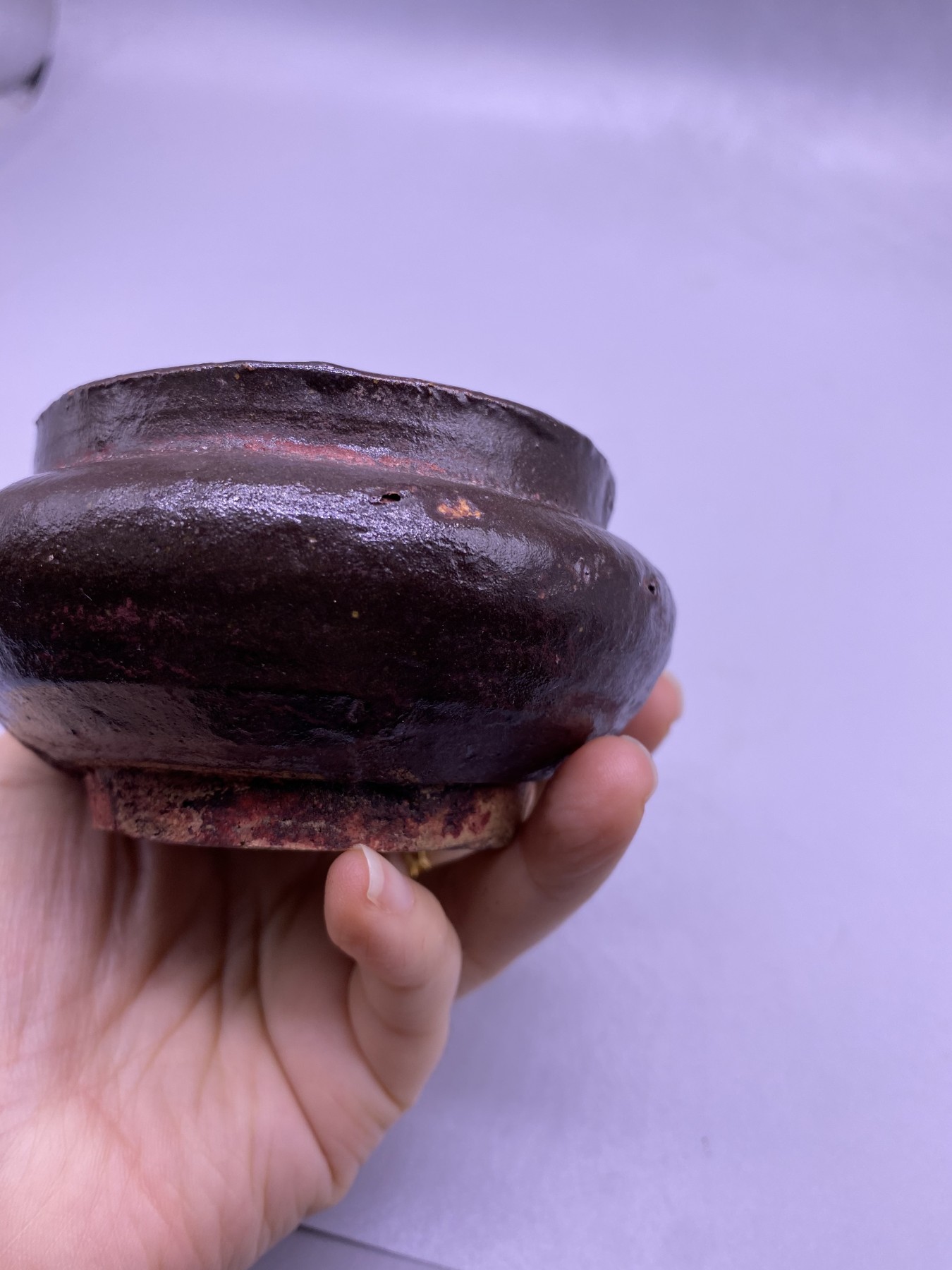 老窑酱釉香炉，尺寸5*7.8厘米，品相如图，200包快递