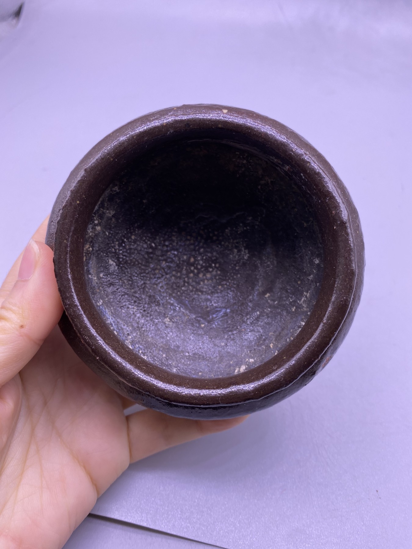 老窑酱釉香炉，尺寸5*7.8厘米，品相如图，200包快递
