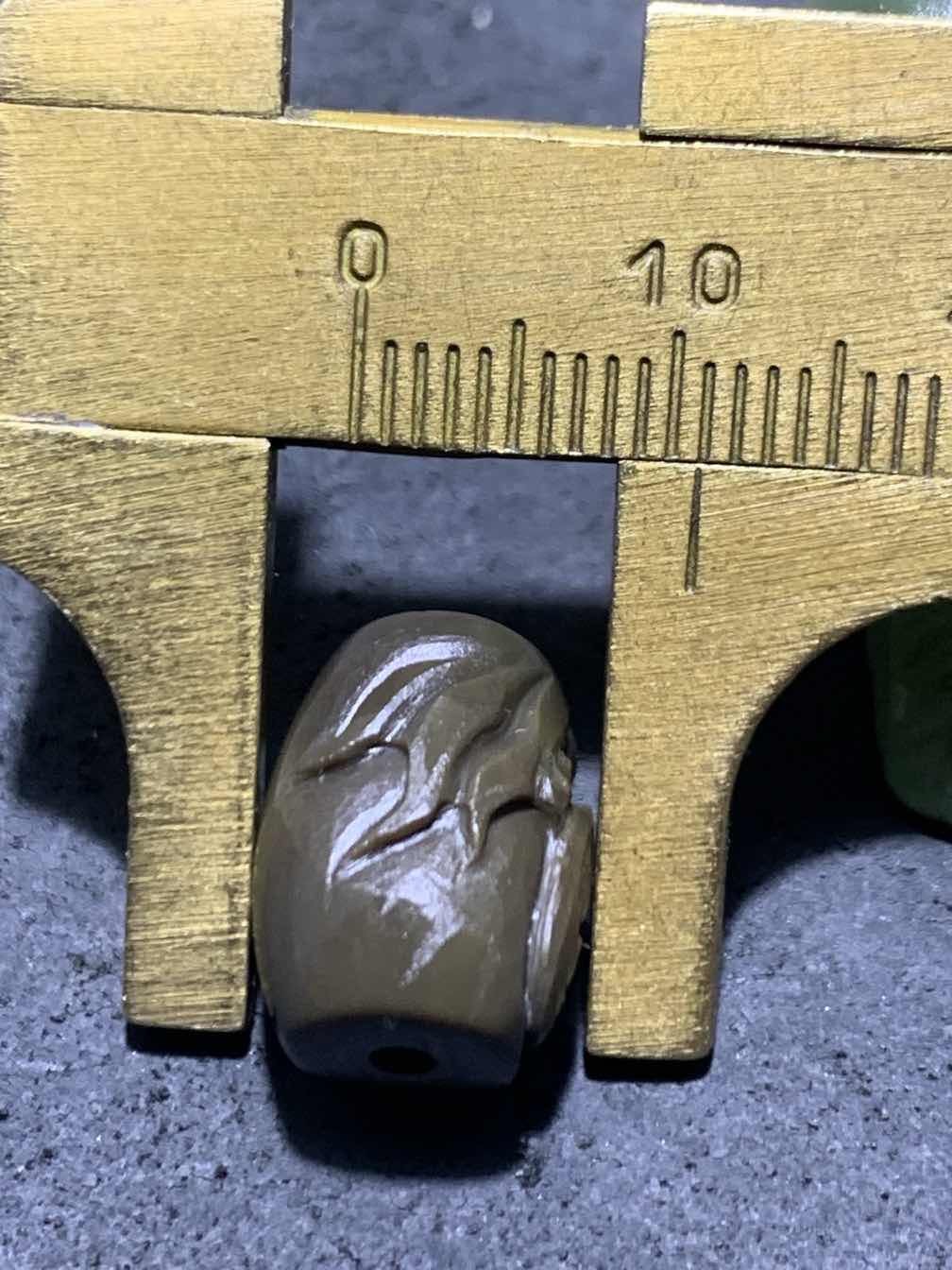精美亚光战国红玛瑙手工俏色巧雕喜上眉梢小桶珠一个