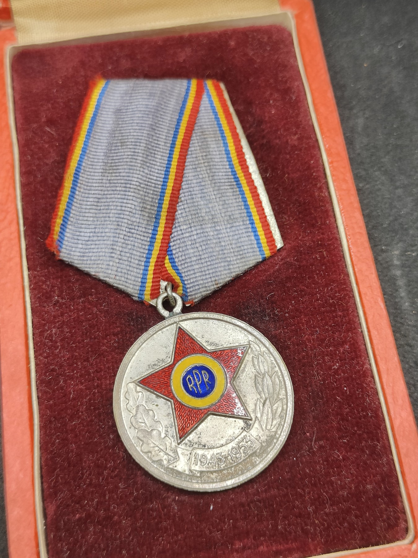 全场0元起拍 第151期 咸鱼国勋章拍卖专场 4月28日（周日）下午6：00开始 罗马尼亚 建国10周年纪念章 早期带盒 稀少