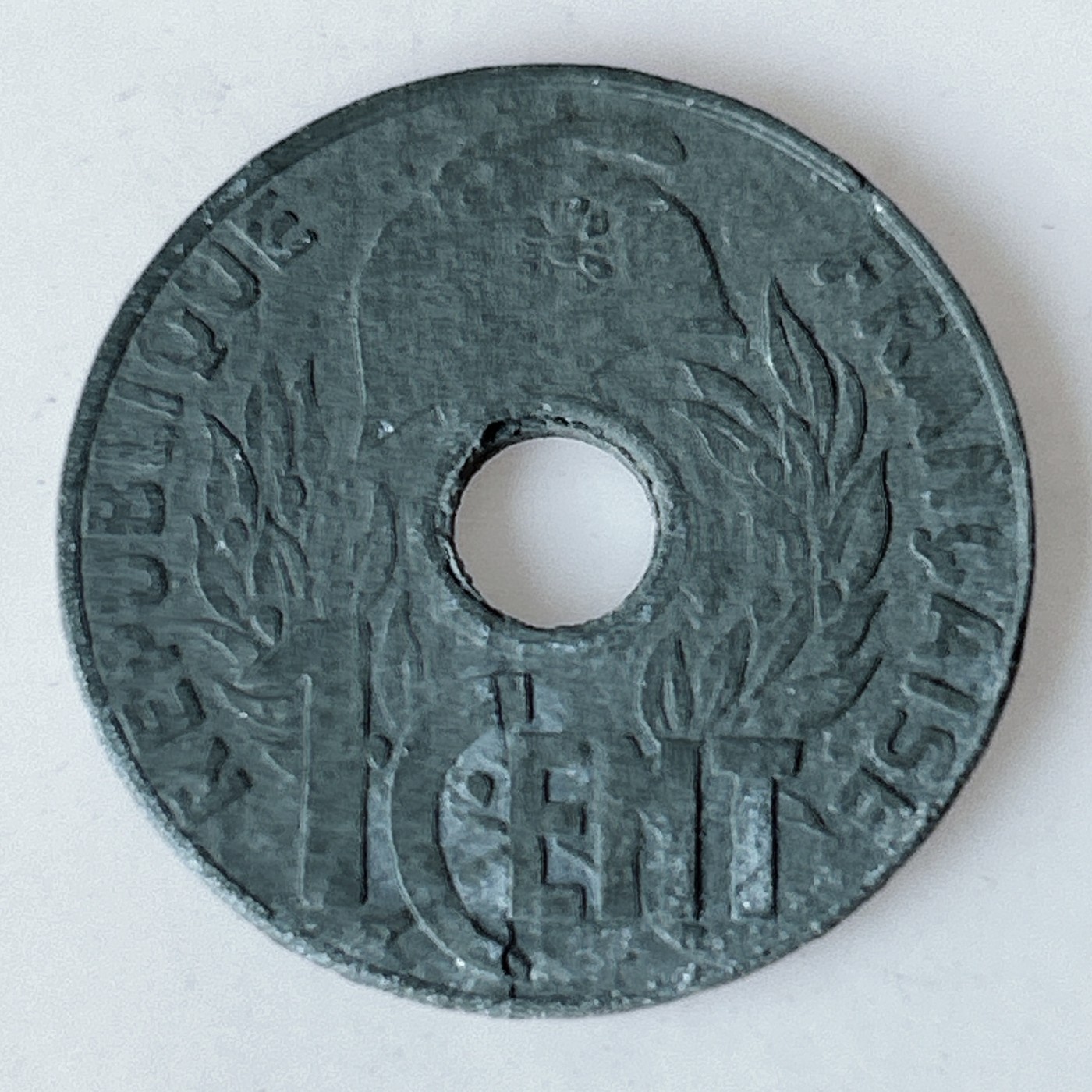 海外回流1元起拍小铺 各国钱币散币场 第11期 法属印支1941年1分锌币