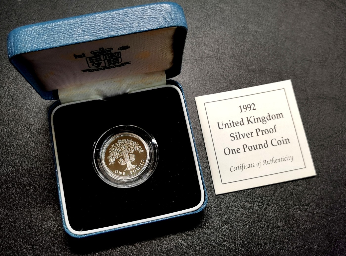 凡希社世界钱币微拍第二百六十七期 1992英国精铸1镑银币原盒证书！