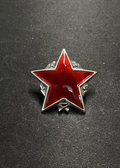 戎马世界章牌大赏第67期 - 南斯拉夫二级游击队之星，苏联代工版，银制，号段7492
