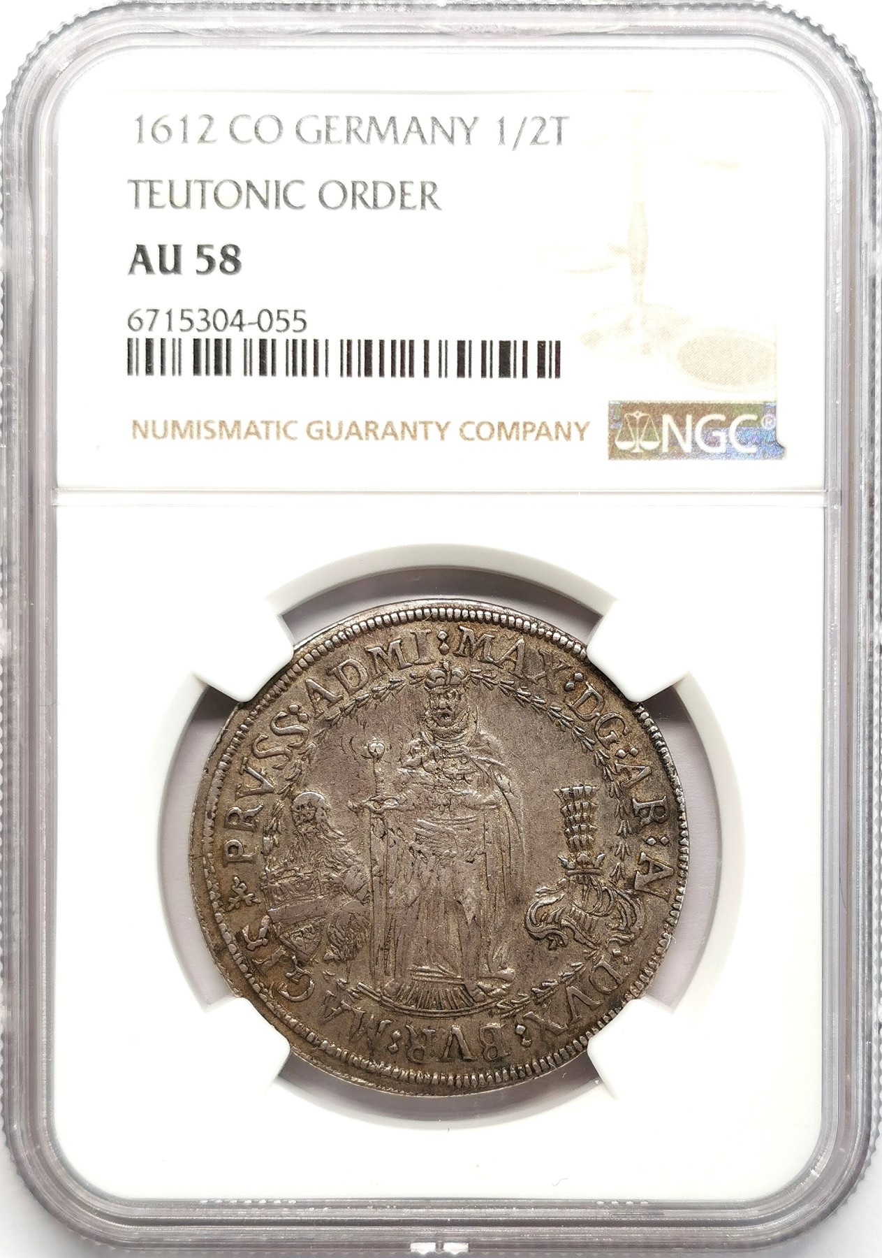 凡希社世界钱币微拍第二百六十七期 荐！1612条顿骑士团重装骑士与盾徽1/2泰勒NGC-AU58，一年型，稀有品种，非常轻微的流通痕迹，标准的欧陆灰彩，N冠军分！