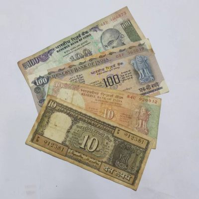 各国外币第37期 - 印度10卢比100卢比 四张 3张有针孔