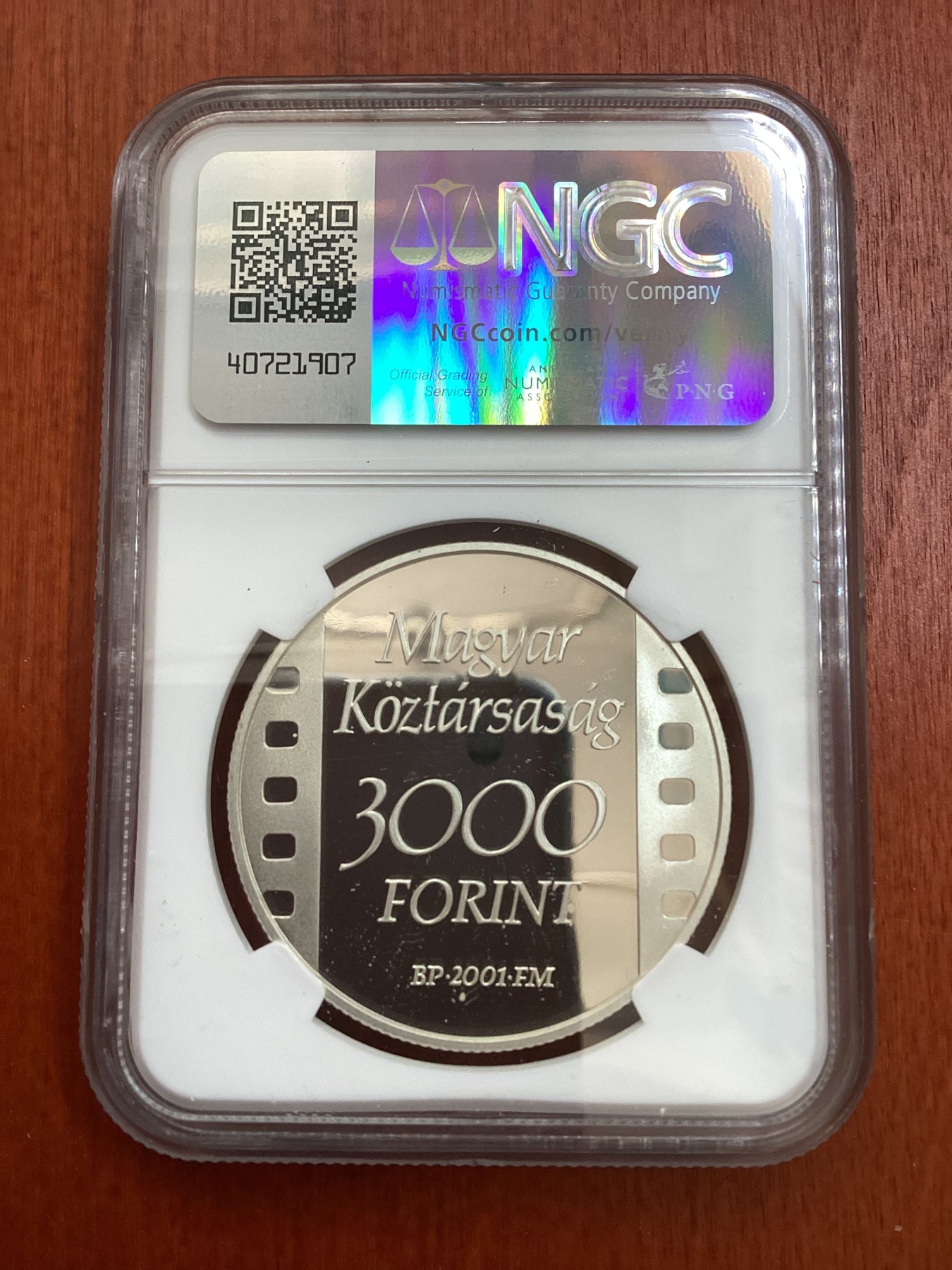 长老汇龙年精选第四场 2001BP 匈牙利首部电影“舞蹈者”百年3000弗林特精制银币，NGC PF67UC，更高分仅有3枚，3500枚