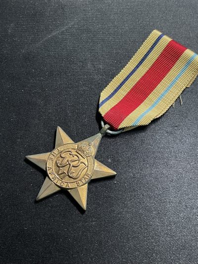 戎马世界章牌大赏第67期 - 英国二战非洲之星奖章