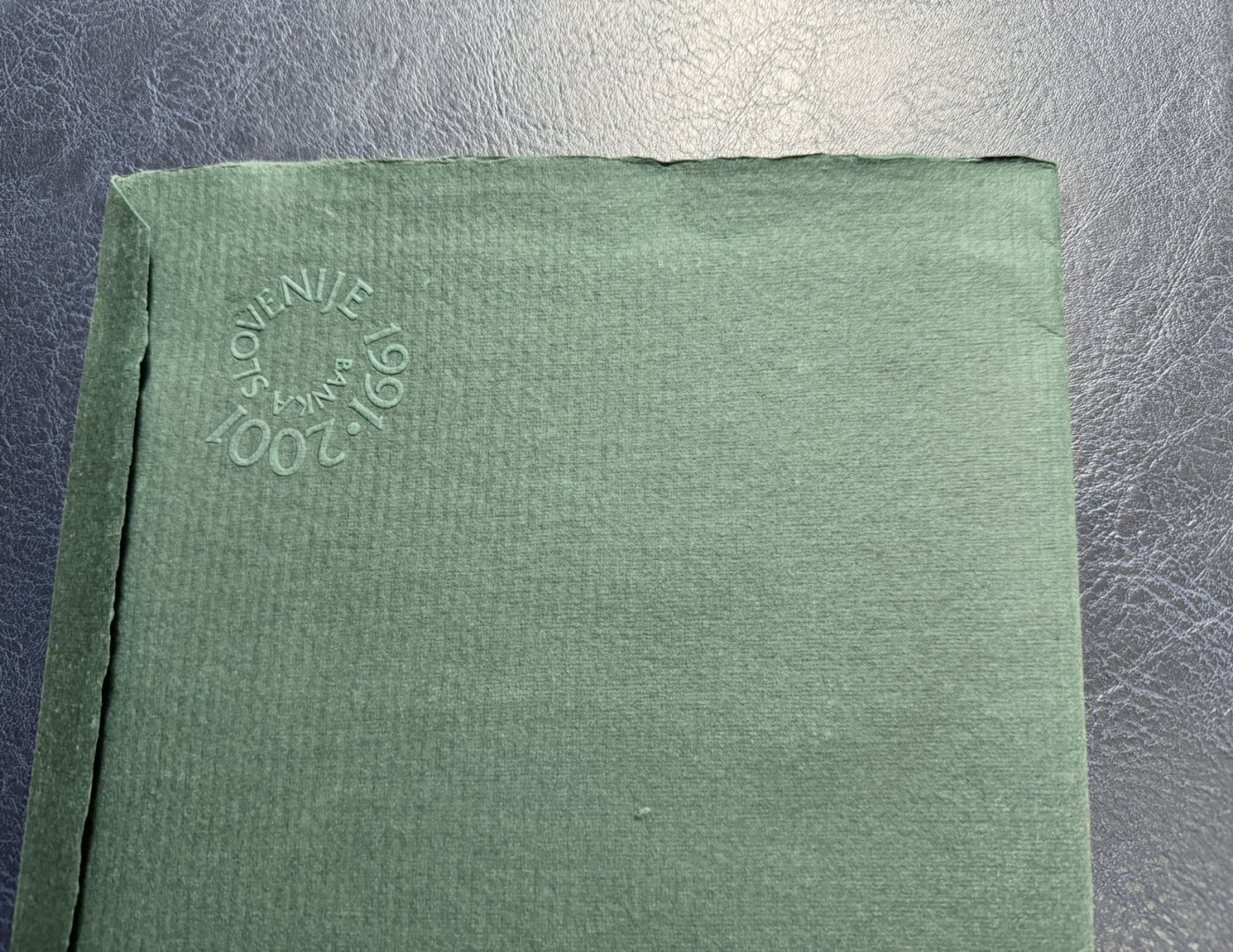 收藏联盟Quantum Auction 第341期拍卖  斯洛文尼亚2001年100到10000托拉尔银行成立10周年纪念钞 品相全新UNC 尾四同 号码无47
