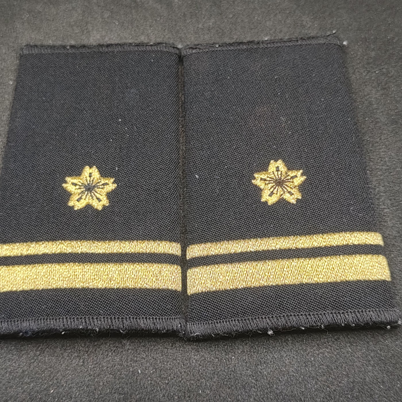 全场0元起拍 第152期 咸鱼国勋章拍卖专场 5月1日（周三）下午6：00开始 日本海自肩章 二等海尉