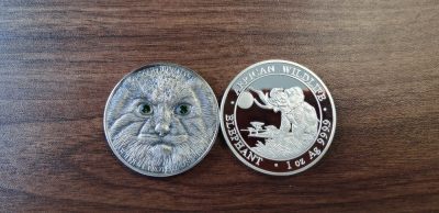 【海寕潮】拍卖第107期【五一快乐场】 - 【海寕潮】国外假币2枚。做的比较精制。不仔细看以为是真币。学习好资料