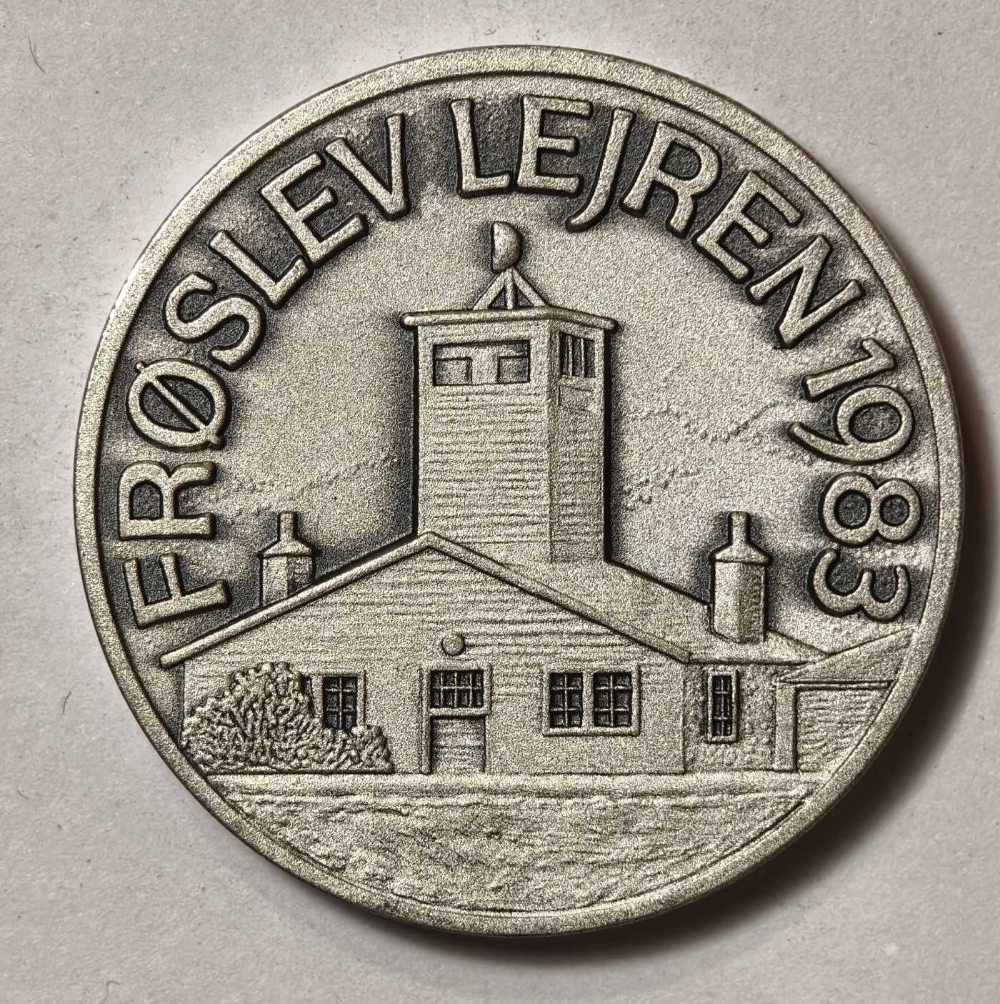 紫瑗钱币——第344期拍卖 丹麦 1983年 弗罗斯莱夫赛艇越野赛 纪念银章 1盎司  31.1克 0.999银