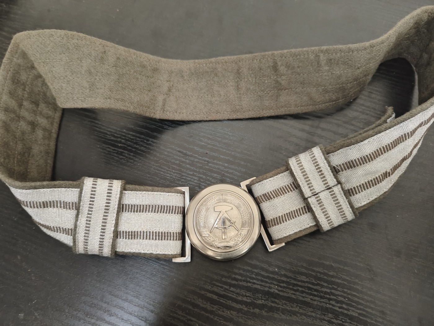 全场0元起拍 第152期 咸鱼国勋章拍卖专场 5月1日（周三）下午6：00开始 东德陆军礼服军官腰带 长度可调节