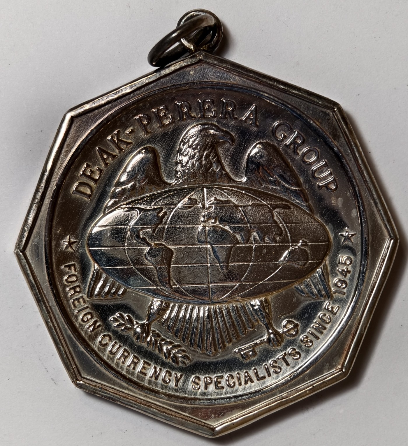 紫瑗钱币——第344期拍卖 美国 1974年 deak-perera 公司 1盎司 六边形银章 31.1克 0.999银 