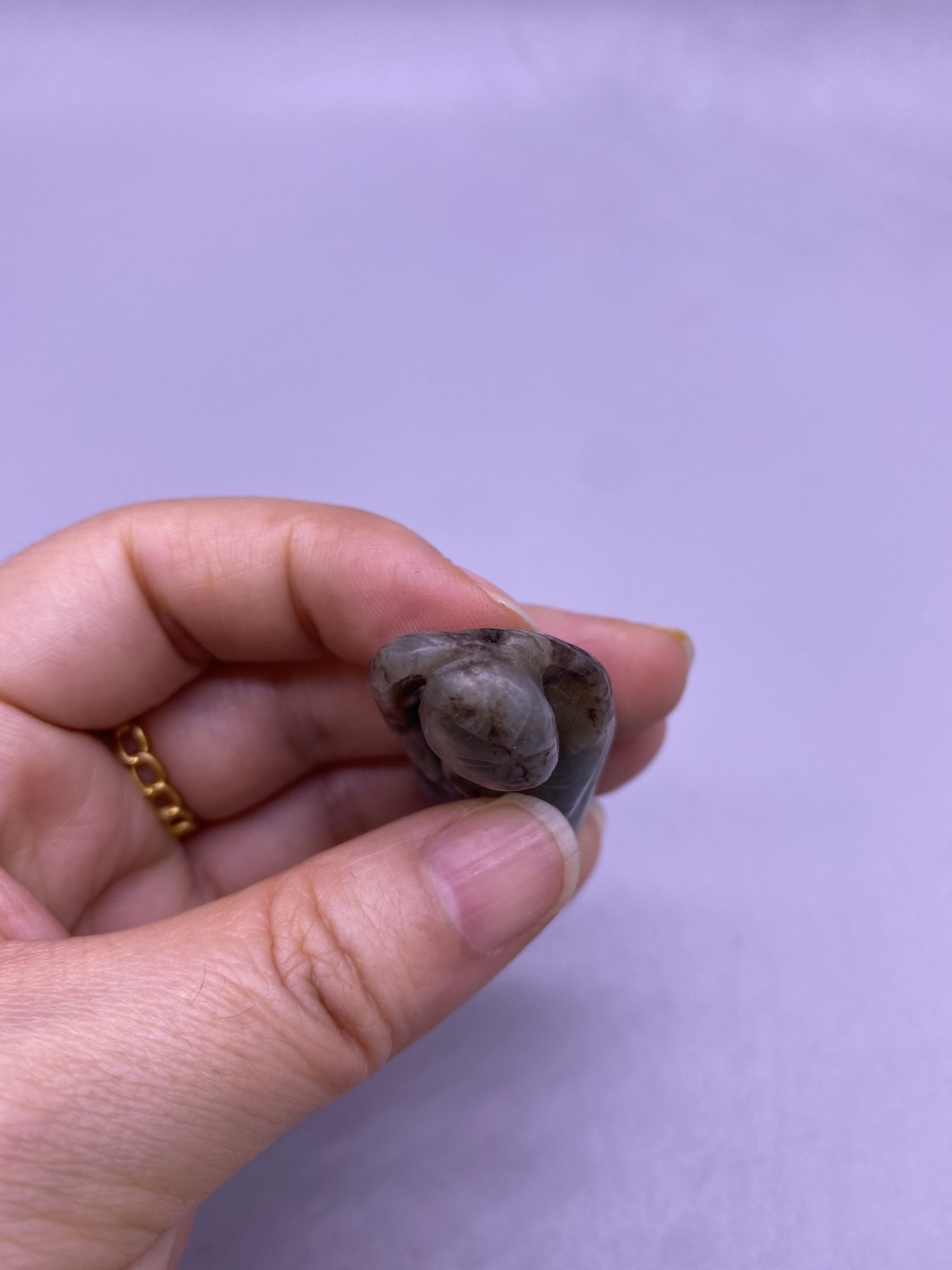 老和田玉童子，尺寸4.4厘米，品相如图，400包快递