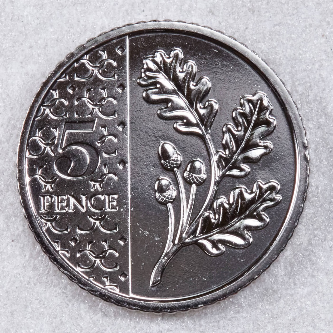 S&S Numismatic世界钱币-拍卖 第117期  英国2023年 全新改版-查尔斯三世头像-橡树枝 5便士镀镍钢币 “皇冠暗记版只发行2023这一年”