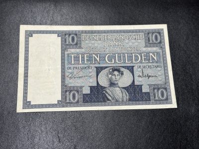 《外钞收藏家》第三百六十四期 - 1924年荷兰10盾 鬼女 品相如图