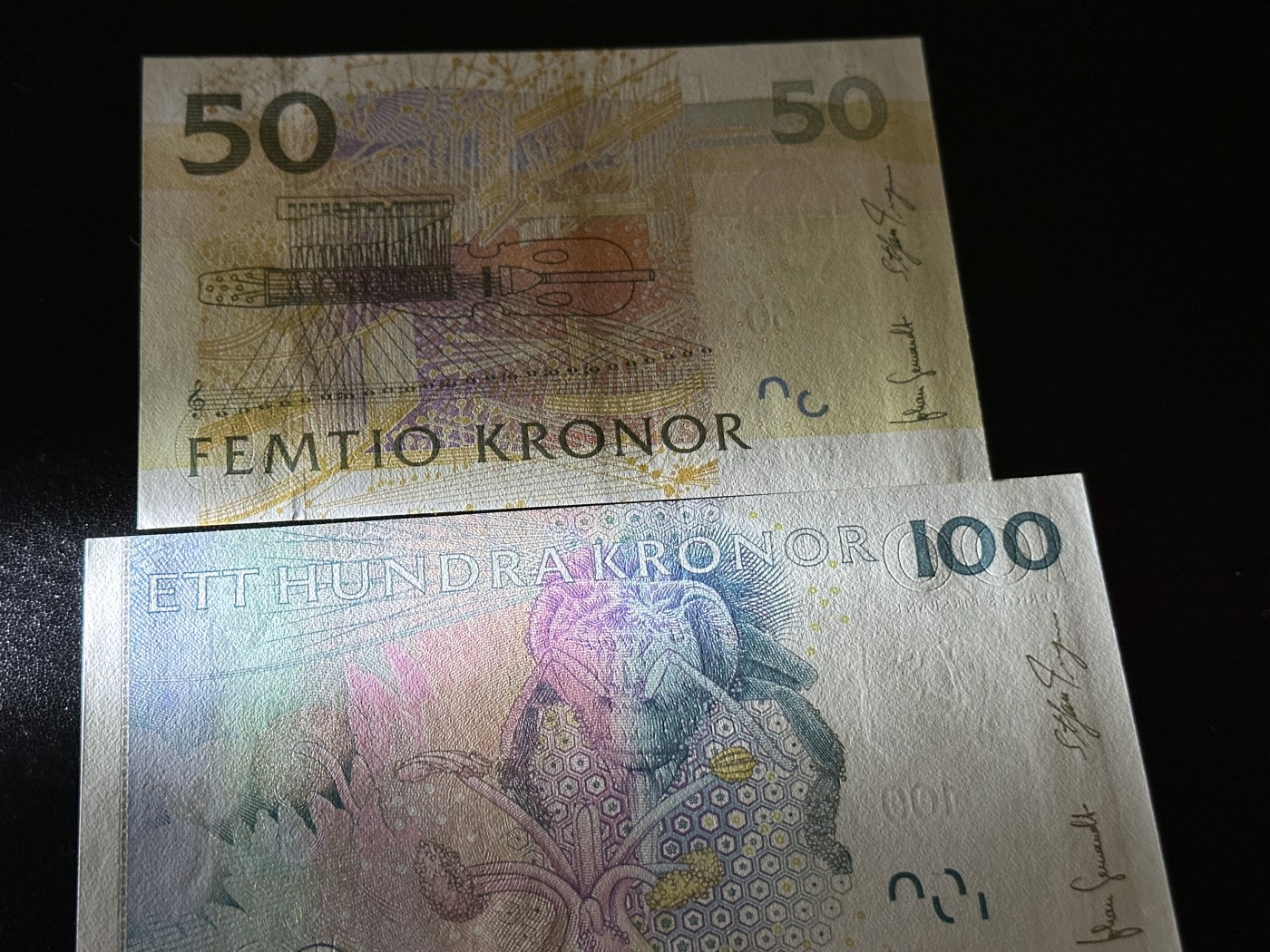 《外钞收藏家》第三百六十五期（连拍第二场） 瑞典50、100克朗 全新 极轻微潮点
