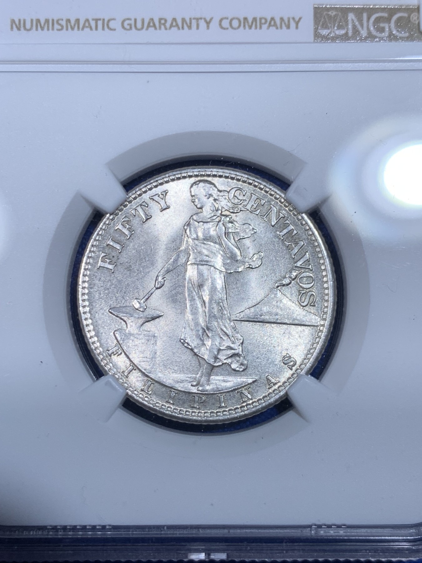 《竞宝斋》第263场-周日，周一 2场连拍 (全场包邮) NGC MS62 美属菲律宾1945年打铁女神50分银币