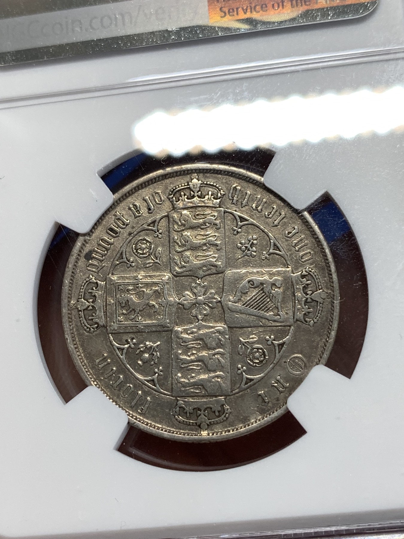 《竞宝斋》第263场-周日，周一 2场连拍 (全场包邮) NGC VFD 英国1885年维多利亚哥特弗洛林银币