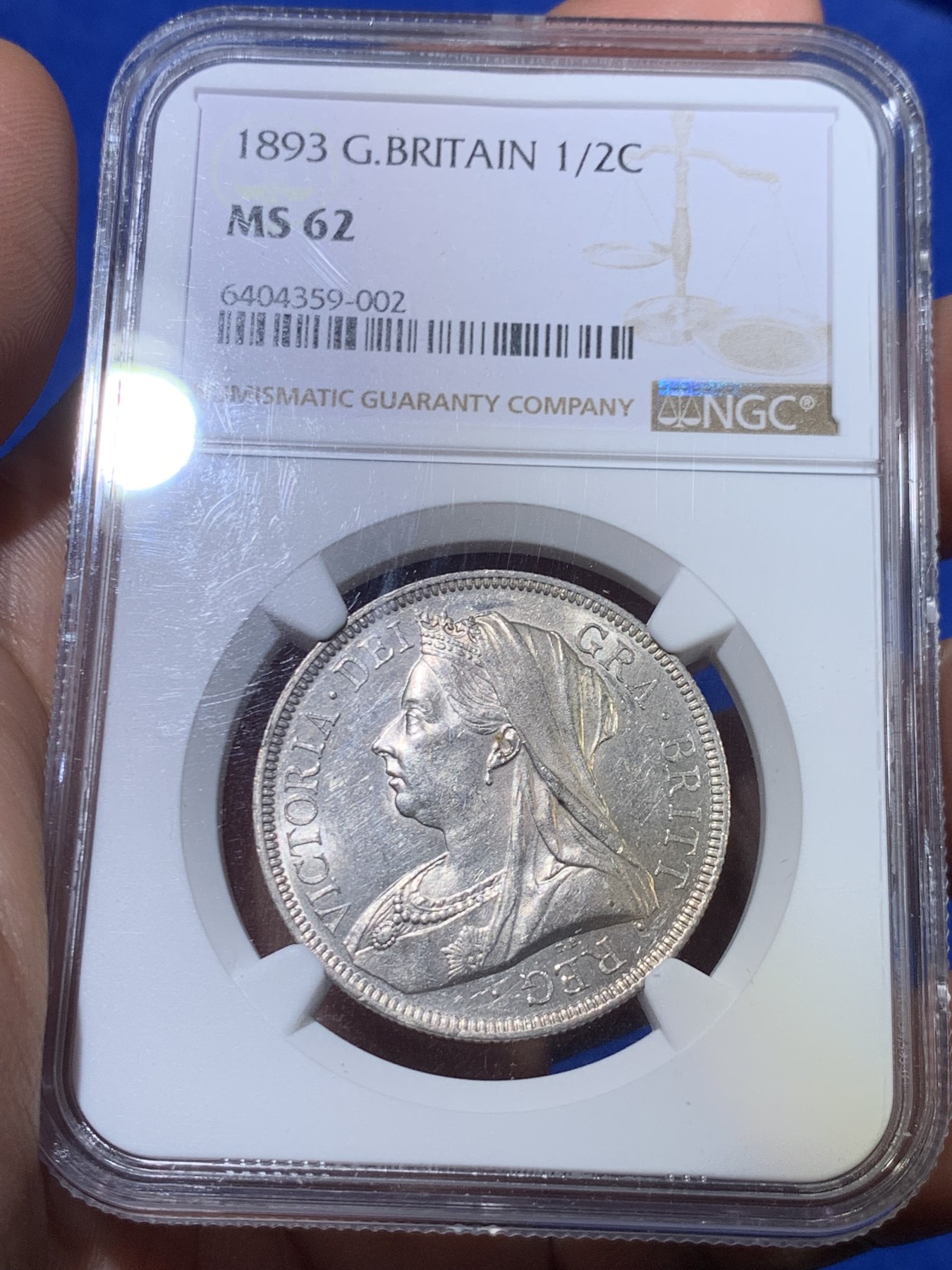 《竞宝斋》第263场-周日，周一 2场连拍 (全场包邮) NGC MS62 英国 1893年 维多利亚 半克朗 银币（首年版本，银光熠熠，难得好品）