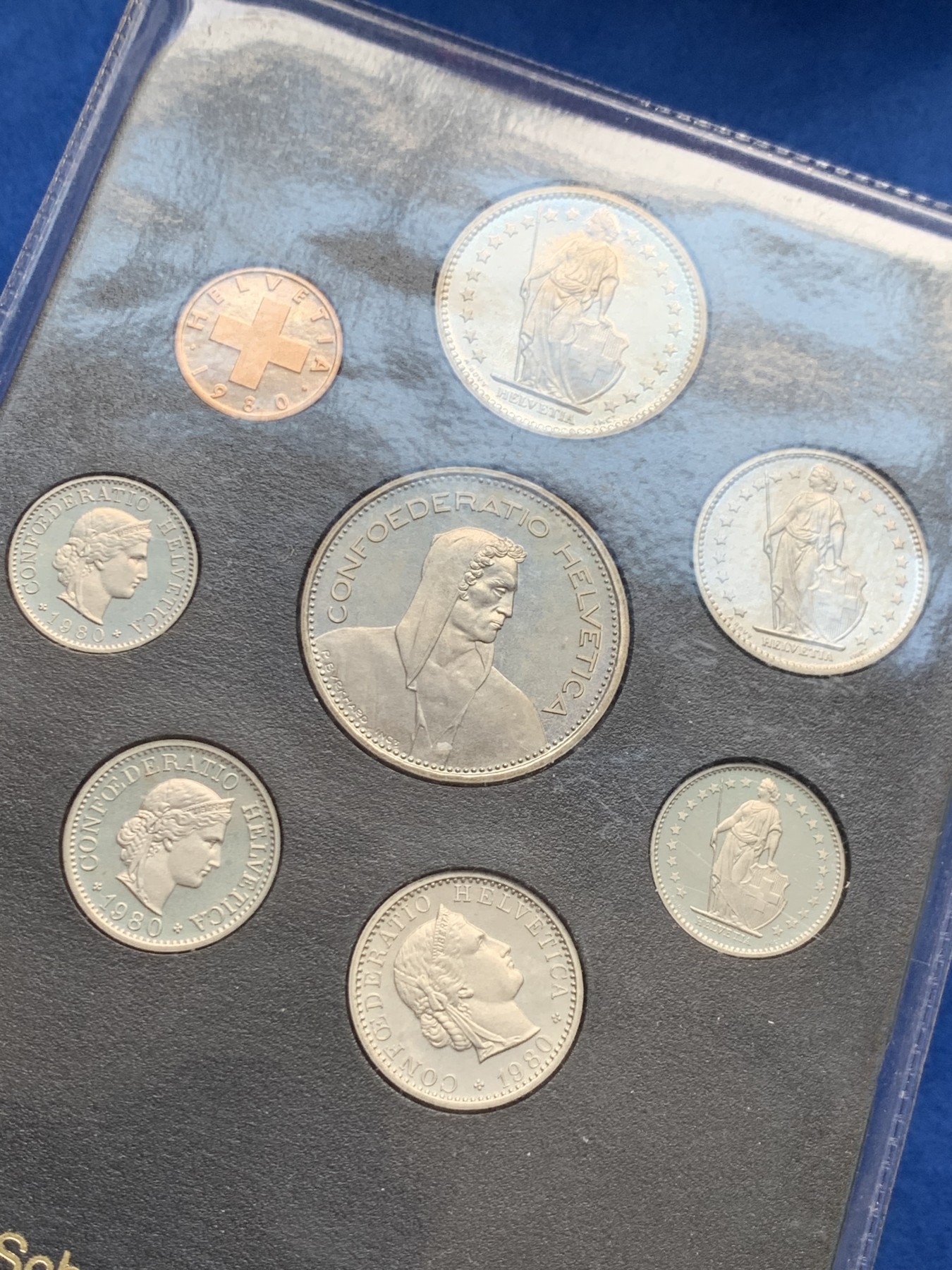 《竞宝斋》第263场-周日，周一 2场连拍 (全场包邮) 瑞士1980年 八枚精制币套装 早期造币厂封装版