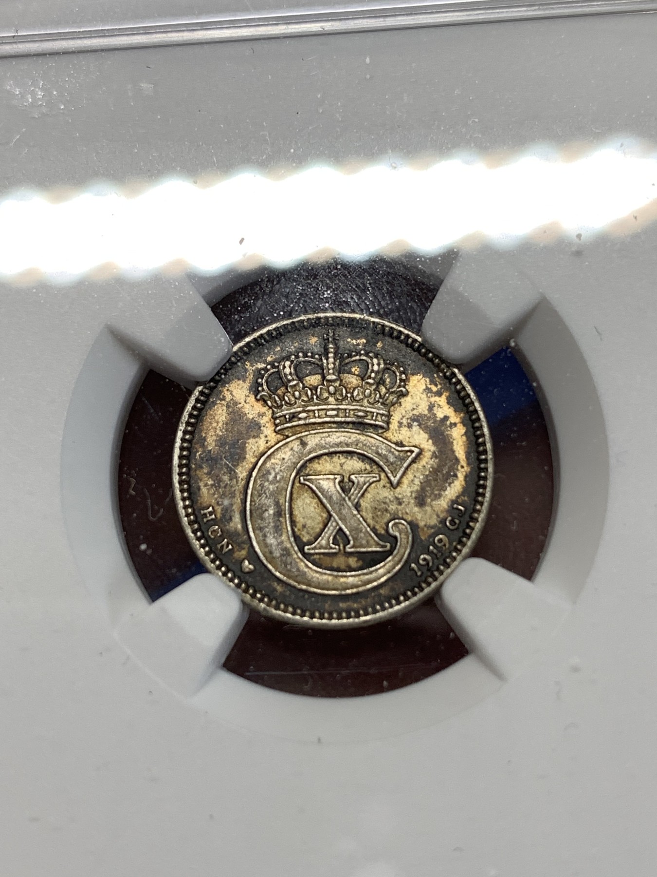 《竞宝斋》第263场-周日，周一 2场连拍 (全场包邮) NGC AUD 丹麦1919年25欧尔银币 五彩包浆