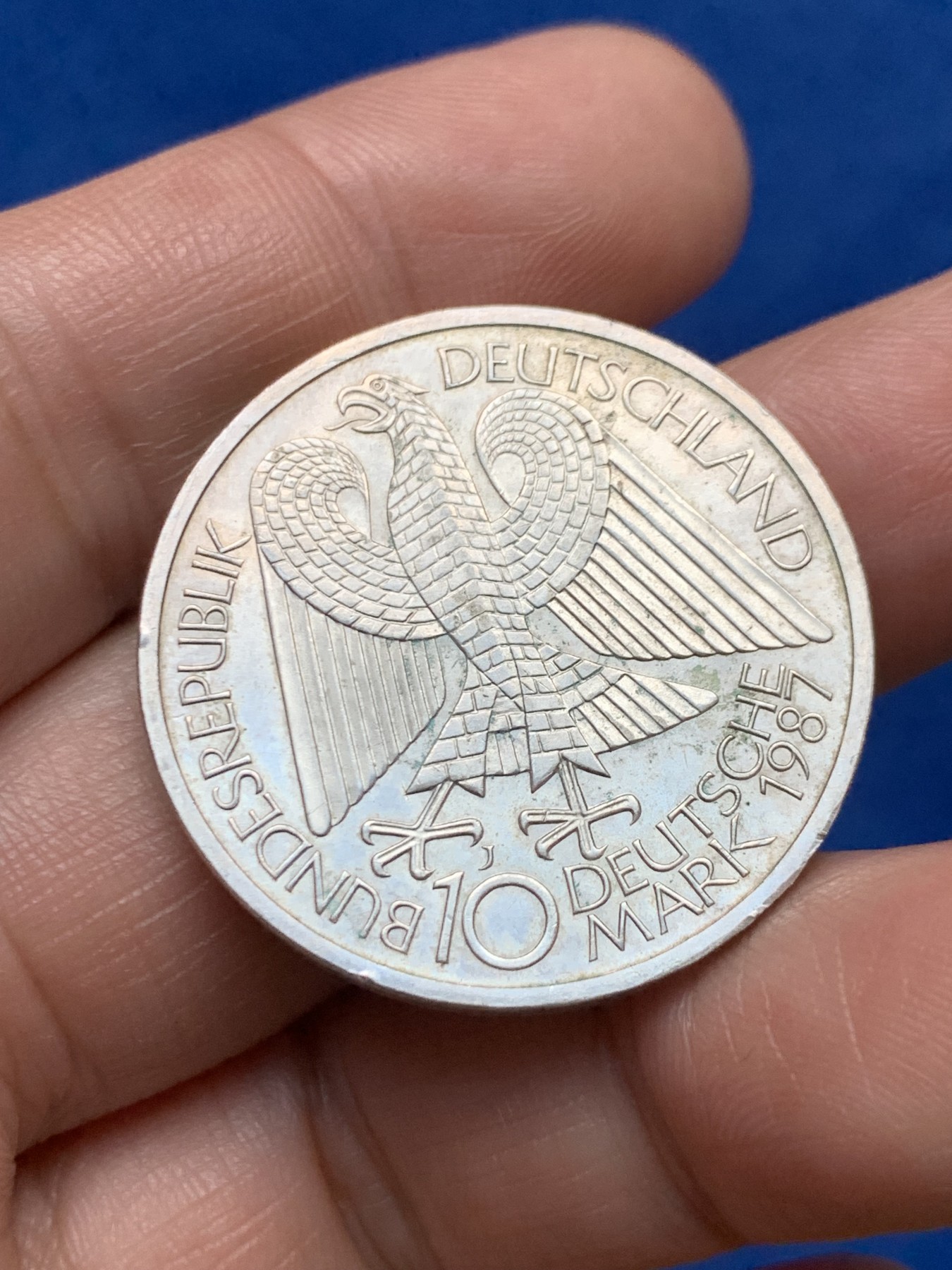 《竞宝斋》第263场-周日，周一 2场连拍 (全场包邮) 德国1987早期 10马克 银币