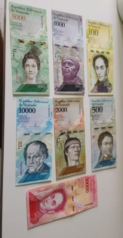 零零发五月纸币拍卖 无佣金 - 委内瑞拉全新一套