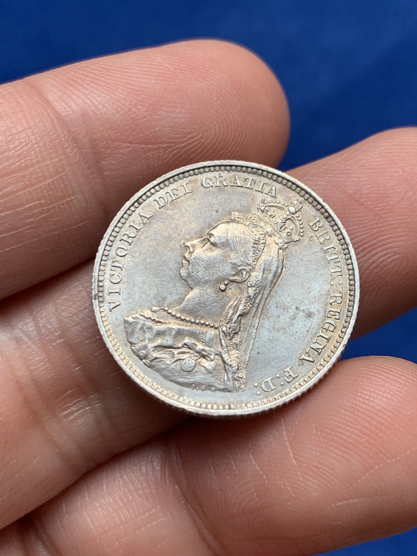 《竞宝斋》第263场-周日，周一 2场连拍 (全场包邮) 英国1887年维多利亚1先令银币 品相好