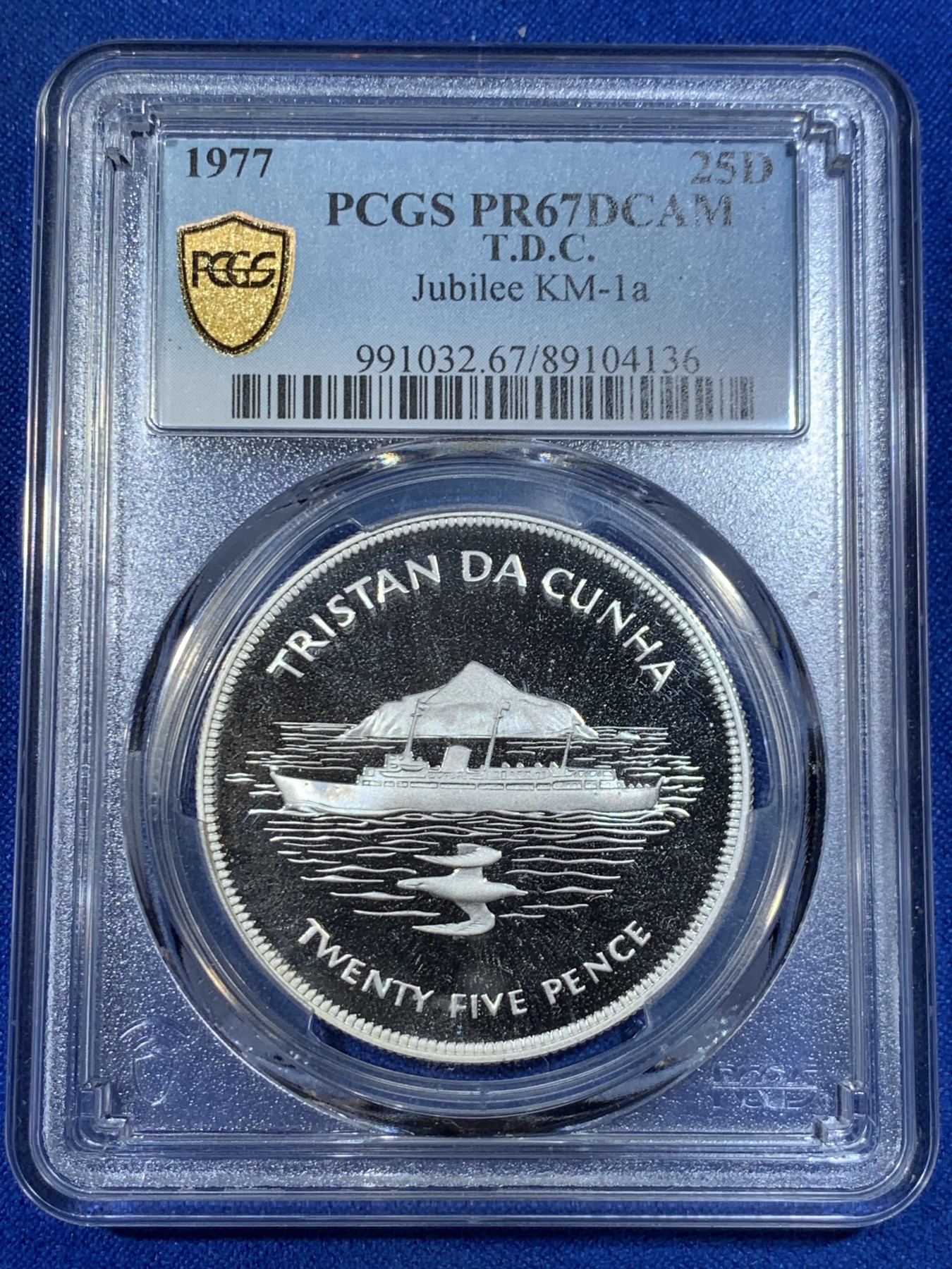 《竞宝斋》第263场-周日，周一 2场连拍 (全场包邮) PCGS PR67DCAM 1977年特里斯坦-达库尼亚群岛女皇登基25周年银币 高浮雕打制 是女王收藏中不可或缺的品类