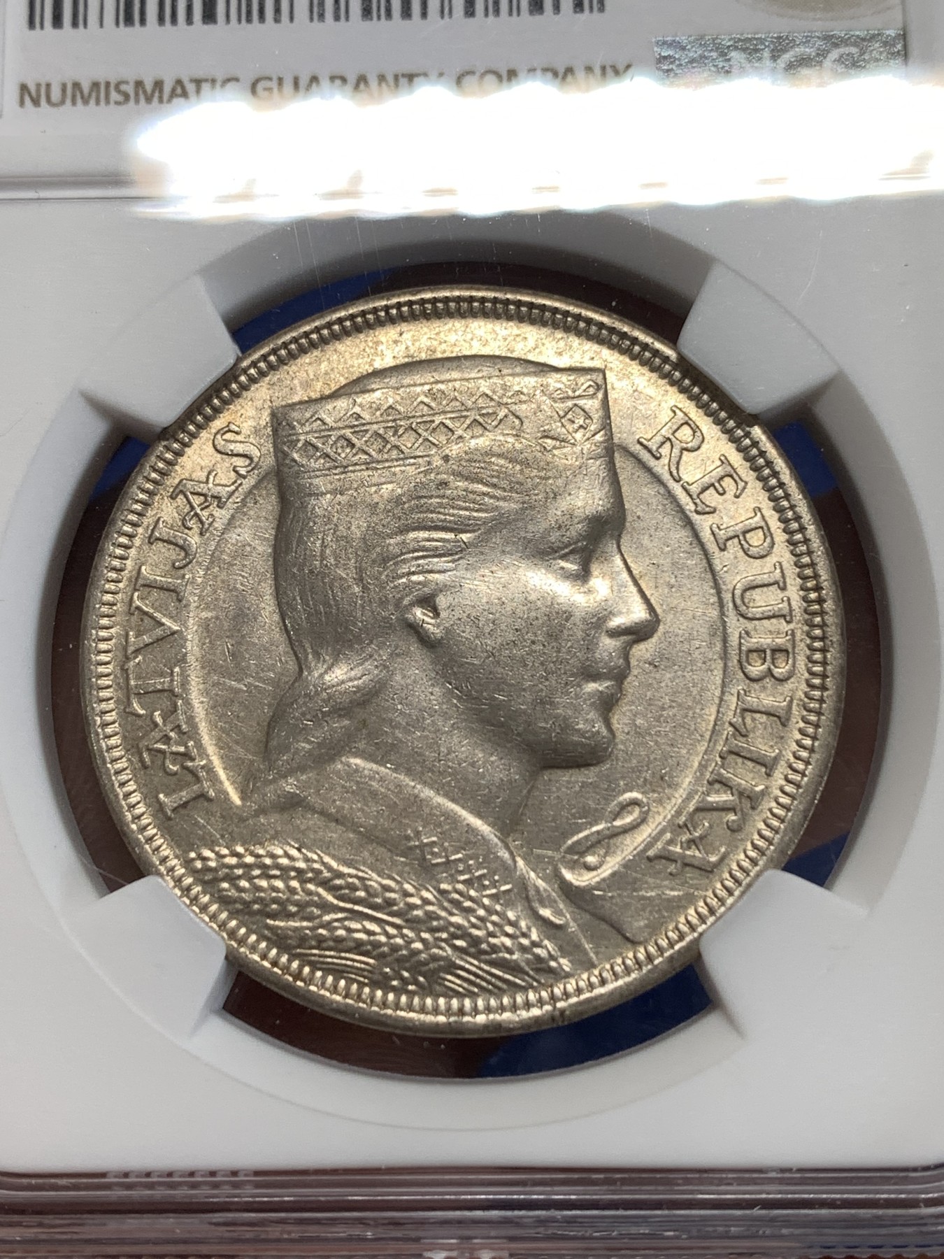 《竞宝斋》第263场-周日，周一 2场连拍 (全场包邮) NGC AUD 拉脱维亚1929年谷物女神5拉脱银币