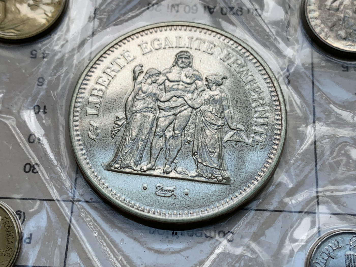 《竞宝斋》第263场-周日，周一 2场连拍 (全场包邮) 法国 1975年 九枚套 大力神50法郎套币 造币厂封装 状态一流