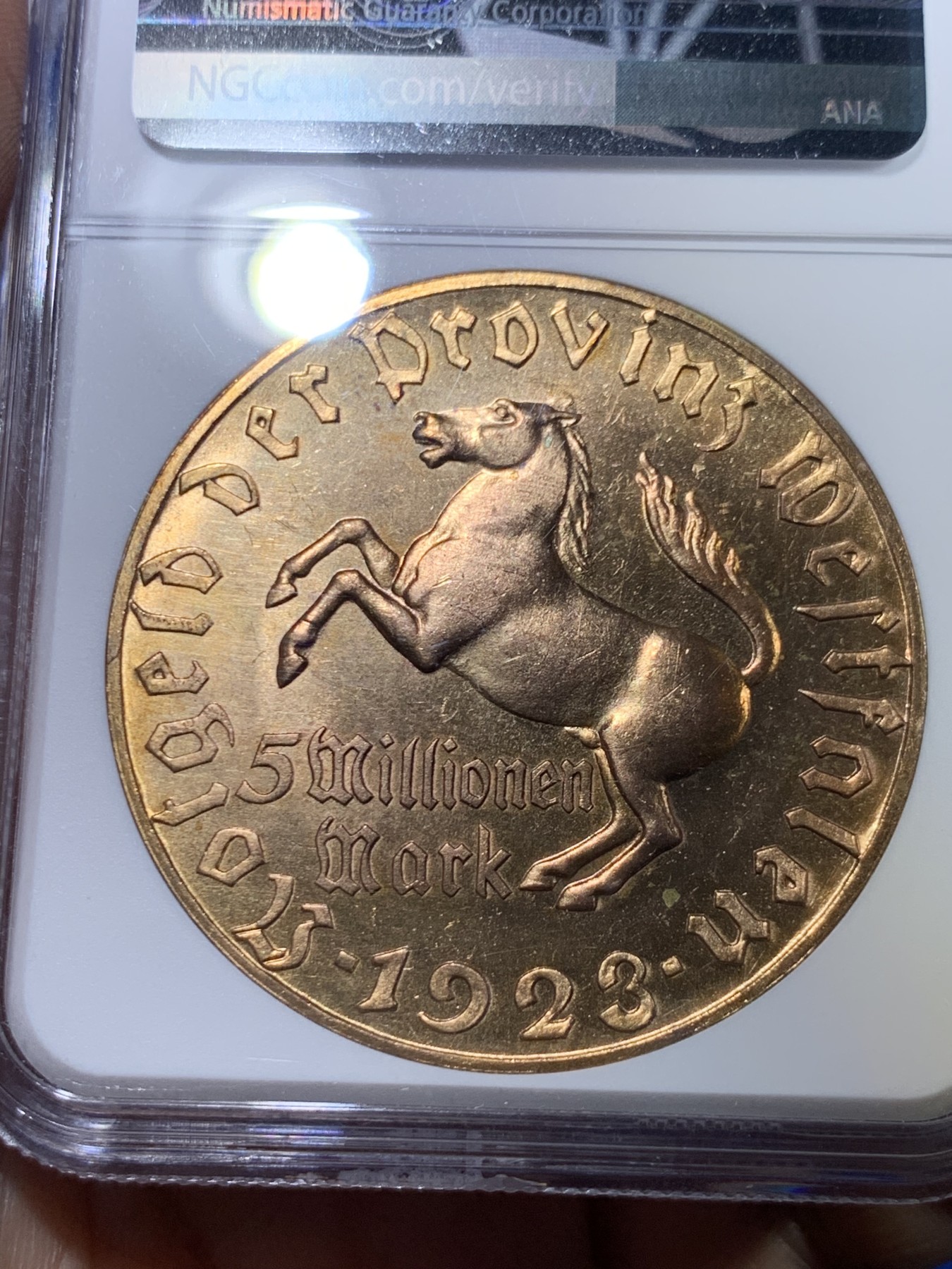 《竞宝斋》第263场-周日，周一 2场连拍 (全场包邮) NGC MS64 德国 1923年 500万马克紧急状态币 两行字版本 镀金层完整