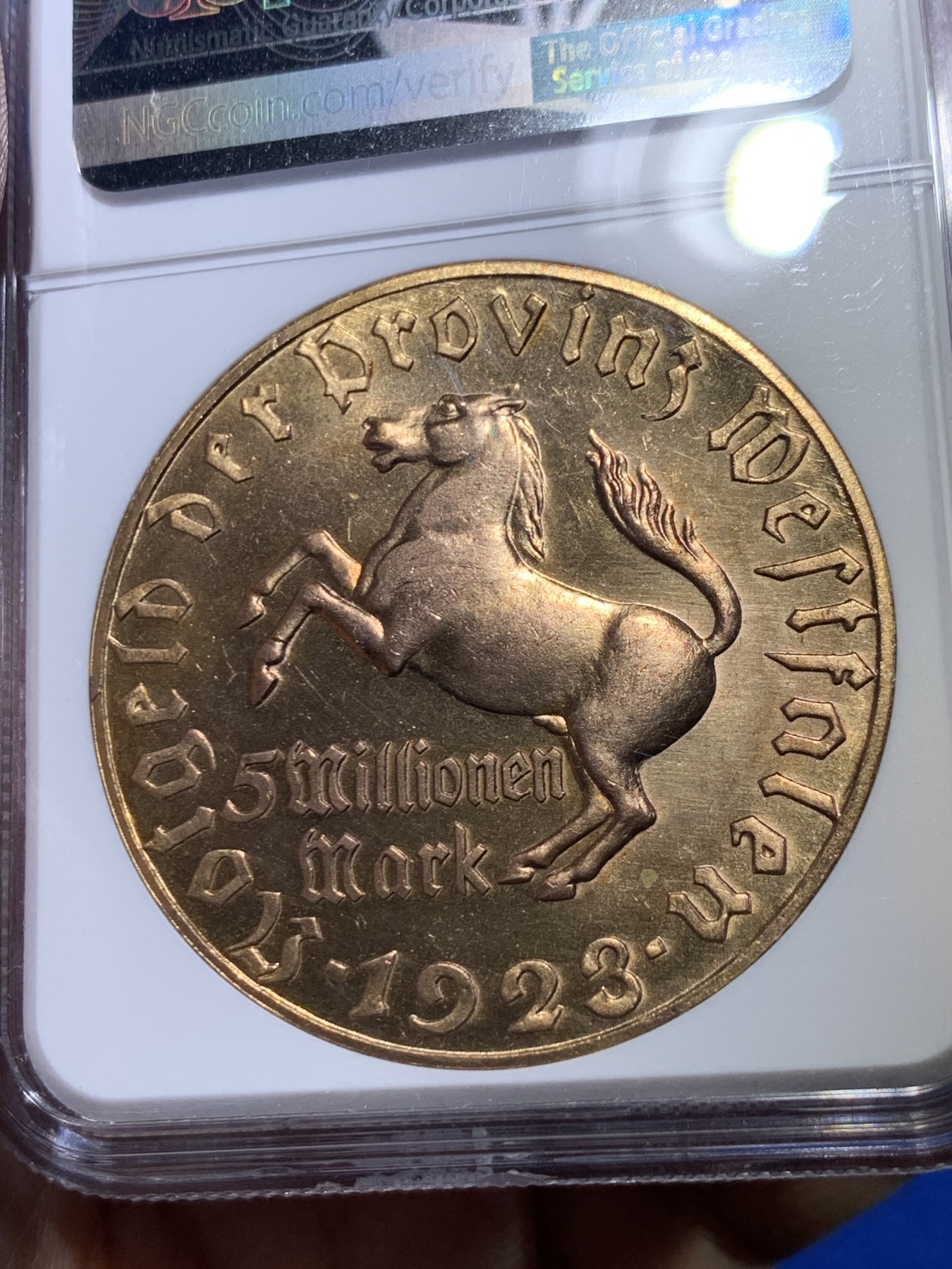 《竞宝斋》第263场-周日，周一 2场连拍 (全场包邮) NGC MS64 德国 1923年 500万马克紧急状态币 两行字版本 镀金层完整