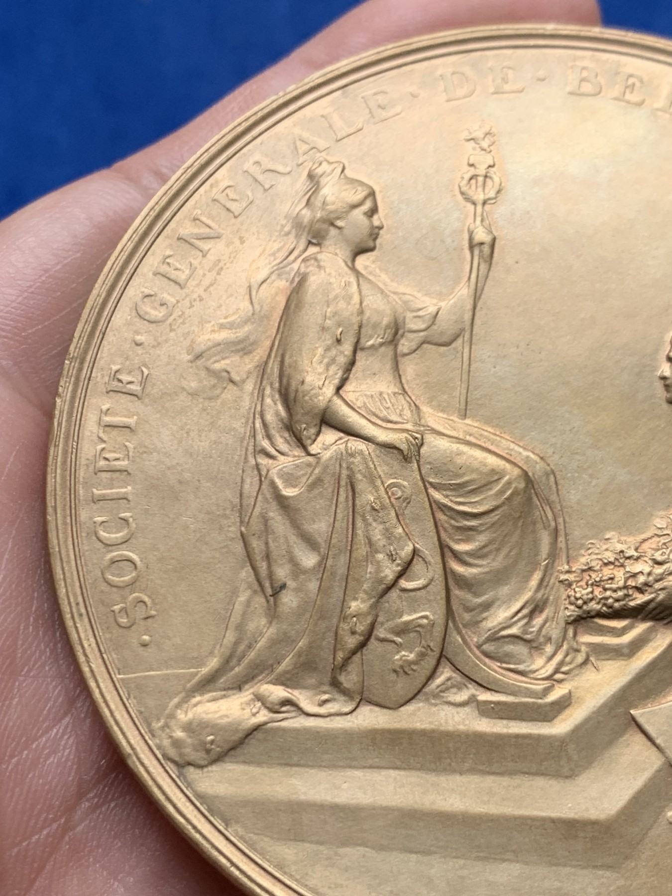 《竞宝斋》第263场-周日，周一 2场连拍 (全场包邮) 法国 1922年 兴业银行成立100周年纪念铜章 126.6克 75.3mm