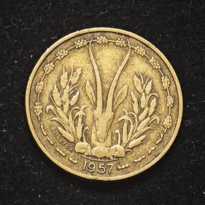 🌹外币初藏🌹🐯第17场 每周二四六晚8点 - 法属西非多哥1957年十法郎