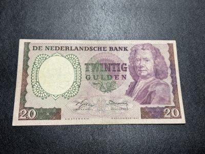 《外钞收藏家》第三百六十五期（连拍第二场） - 1955年荷兰20盾 毒蛇 有折 AU-品相