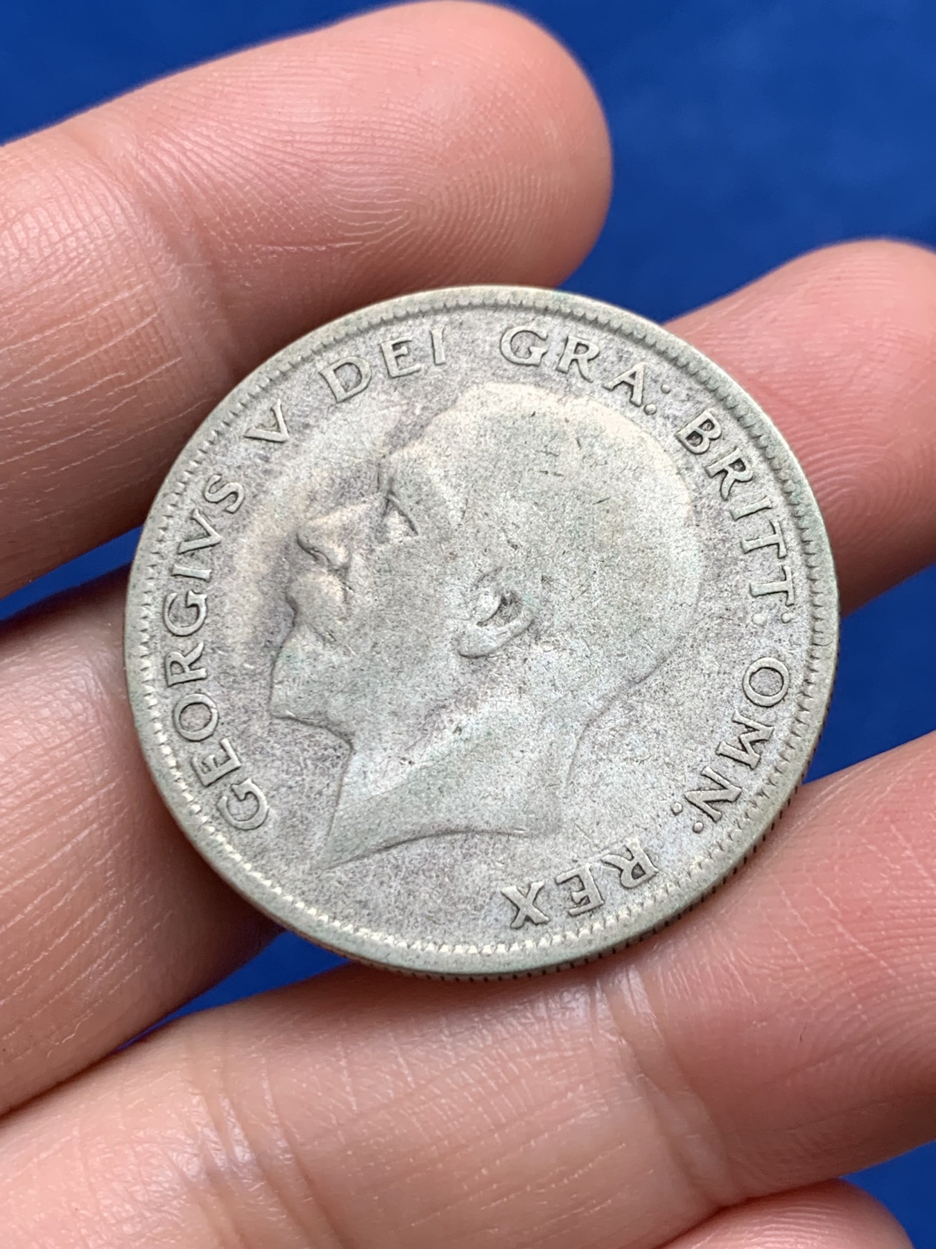 《竞宝斋》第263场-周日，周一 2场连拍 (全场包邮) 1928英国乔治五世1/2克朗银币 14.14克 500银