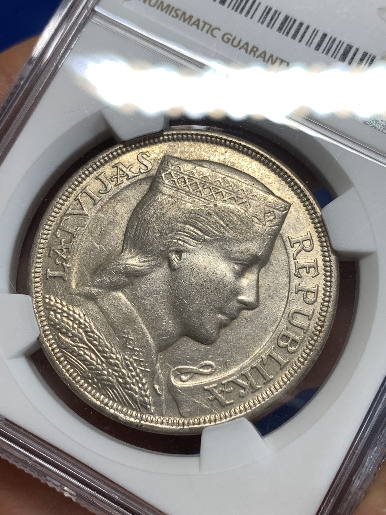 《竞宝斋》第263场-周日，周一 2场连拍 (全场包邮) NGC AUD 拉脱维亚1929年谷物女神5拉脱银币